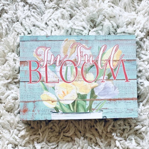 Wall Art Decor - Picture 1 of 3